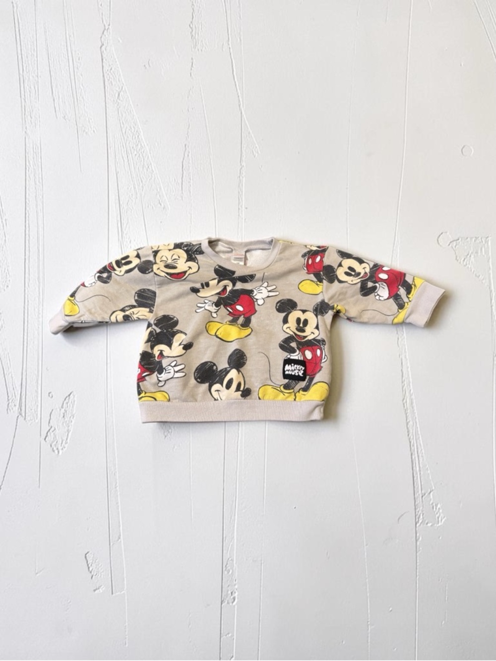 Disney Baby  Mickey Mouse Beige Graphic Sweatshirt size 18 months